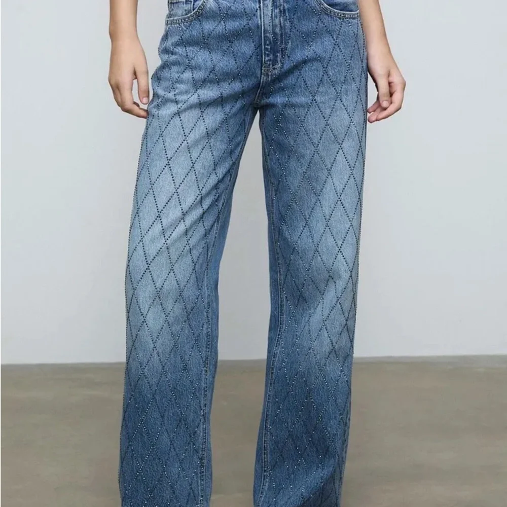 NEW House of Harlow Rhinestone Wide Leg Jeans | Size 4 (27) | light blue - Picture 3 of 13